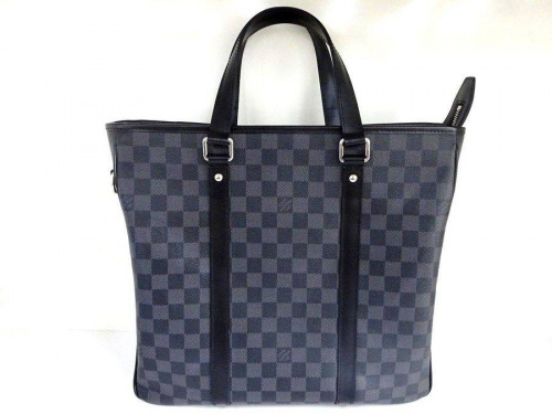 ¥ë¥¤¥ô¥£¥È¥ó¡ÊLOUIS VUITTON¡Ë¤ÎÂçºå¡¡Ãæ¸Å¡¡¥ô¥£¥È¥ó