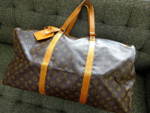 ルイヴィトン（LOUIS VUITTON）の大阪八尾店ファッション