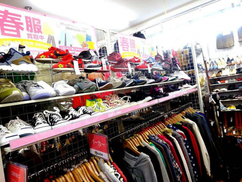 関西の大阪八尾店ファッション