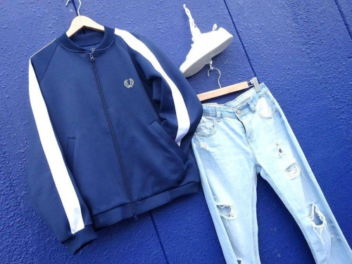 ¥ì¥Ç¥£¡¼¥¹¥Õ¥¡¥Ã¥·¥ç¥ó¤Î¥¢¥Ç¥£¥À¥¹¡Êadidas¡Ë