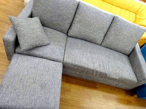 家具のカウチソファ