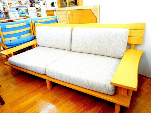 家具のソファ
