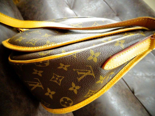 バッグのルイヴィトン（LOUIS VUITTON）