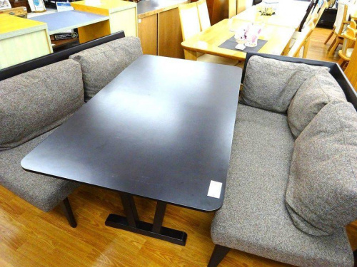 家具のソファ