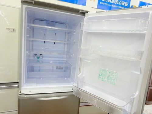 ３ドア冷蔵庫のSHARP