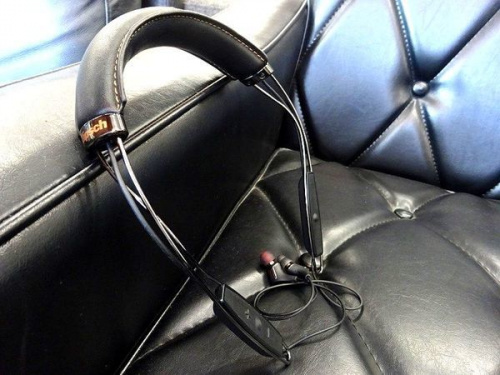 デジタル家電のポータブルテレビ