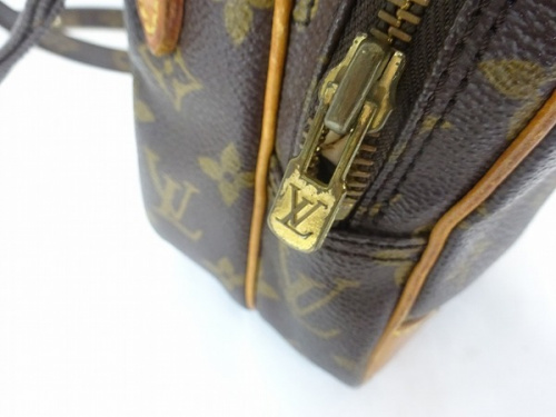 ルイヴィトン（LOUIS VUITTON）のショルダーポーチ