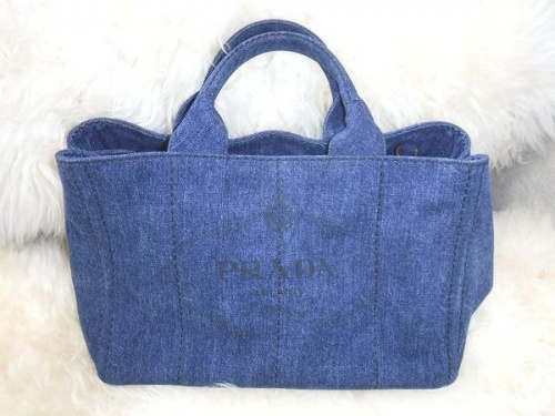 ブランド・ラグジュアリーのPRADA