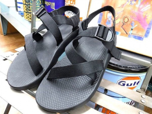 スニーカー サンダル 買取 大阪のChaco suicoke
