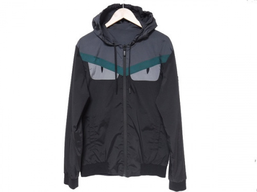 リサイクルショップの古着　買取　大阪