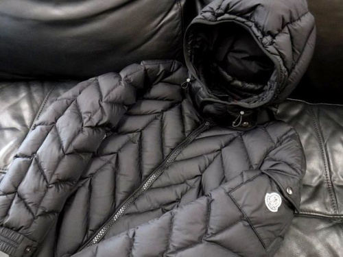 古着 買取 八尾のMONCLER