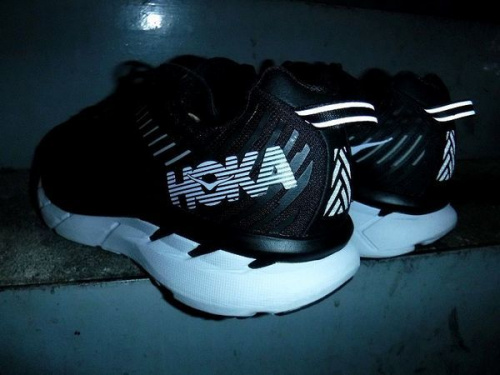 スニーカー　買取　大阪のHOKA ONEONE