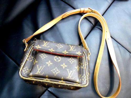 ブランド・ラグジュアリーのLOUIS VUITTON