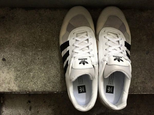 スニーカー　買取　大阪のadidas sneaker MARK GONZALES