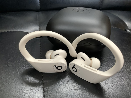 オーディオ機器 中古のイヤホン beats