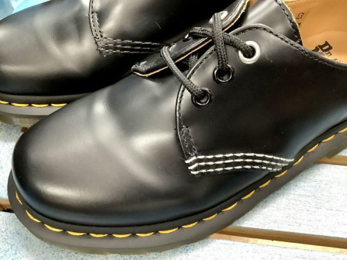 スニーカー　シューズのシューズ　買取　大阪