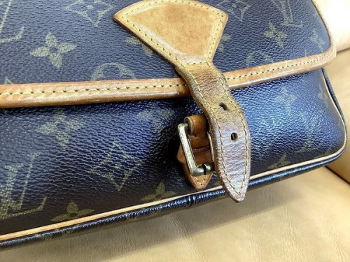 ヴィトン買取　大阪の八尾　ブランド　買取