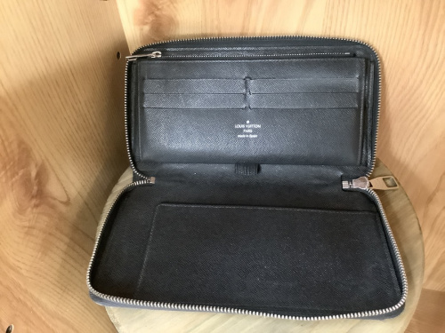LOUIS VUITTON 財布のルイヴィトン(LOUIS VUITTON)