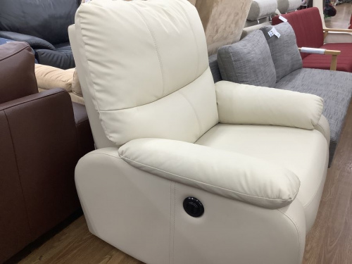 中古家具　八尾　ソファの椅子　中古　関西