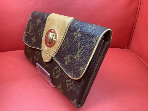 LOUIS VUITTON 八尾