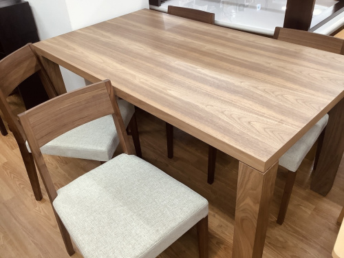 家具のダイニングセット