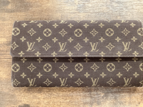 ブランド・ラグジュアリーのLOUIS VUITTON