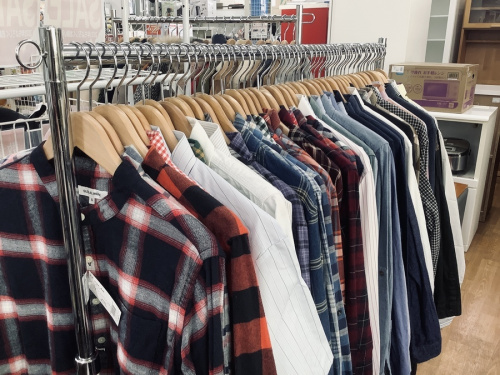 洋服　古着　大阪の家電　中古　八尾