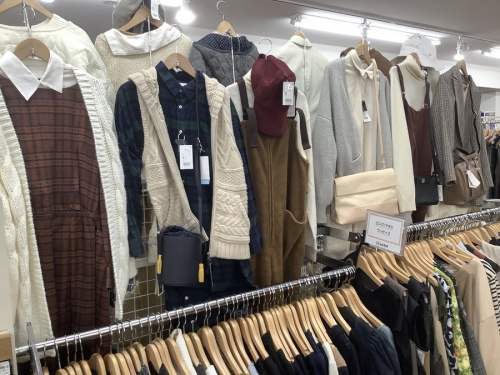 洋服　買取　八尾の古着　八尾　春物