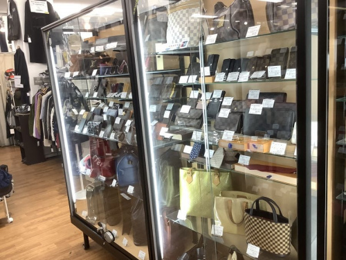 ブランド　八尾