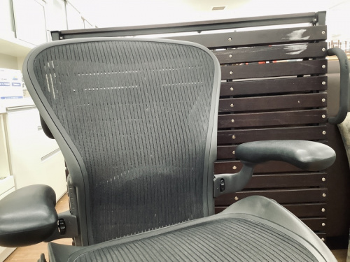 中古 家具 八尾のHerman Miller ハーマンミラー