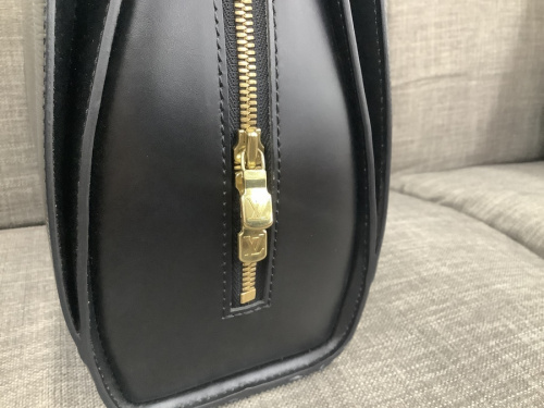 ハンドバッグ 買取 大阪の八尾 ブランド 買取