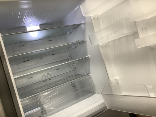 生活家電　買取　冷蔵庫の冷蔵庫　AQUA　買取