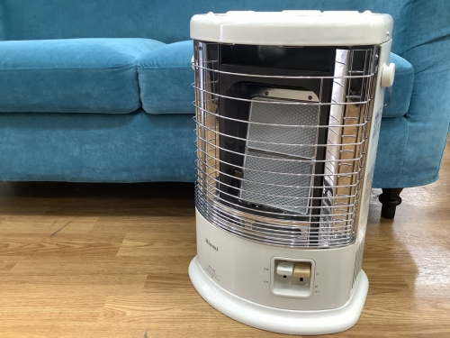 季節家電のガスストーブ