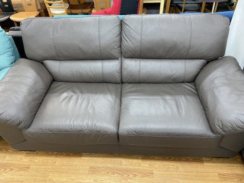 中古家具のソファー