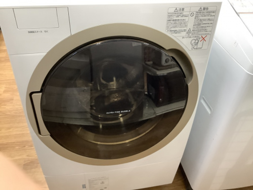 家電のドラム洗濯機