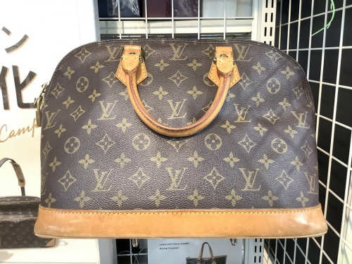 ルイヴィトンのLOUIS VUITTON