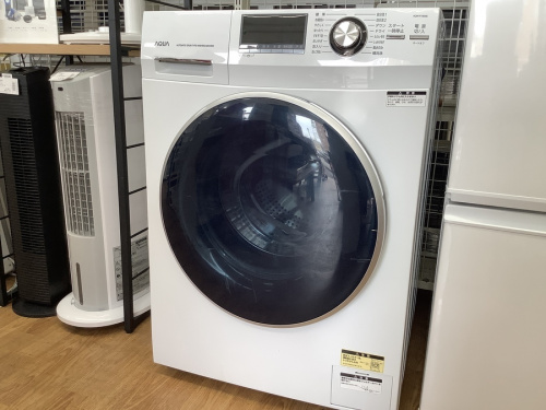 家電のドラム式洗濯機