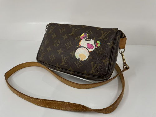 LOUIS VUITTONのモノグラム
