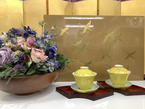 和食器の蓋付黄釉茶碗揃