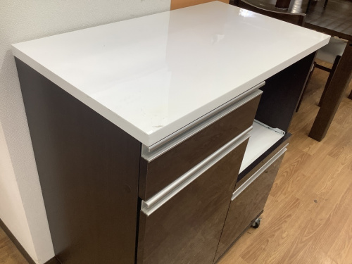 キッチン家具のワイエムワールド