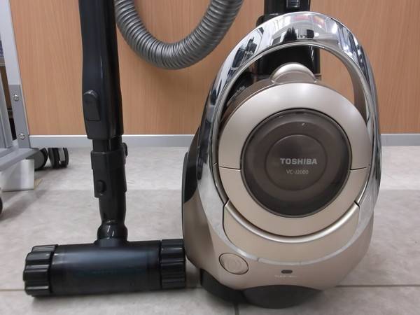 未使用　TOSHIBA VC-J2000Z 掃除機 本体 TOSHIBA 東芝 VC-J2000Z-L ※ヘッドなし サイクロン掃除機 - メルカリ