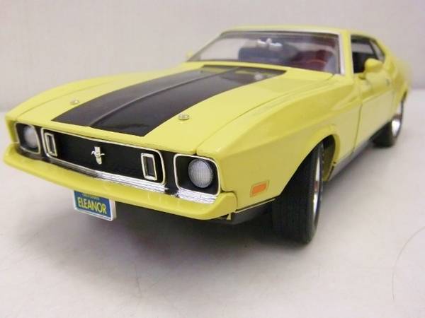 名車エレノア！Ford1973 Eleanor Mustang Mach-1の1/18モデル
