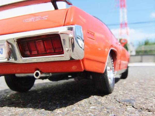 アメリカン旧車!!1971Plymouthヘミクーダ1/18モデルカー買取入荷です