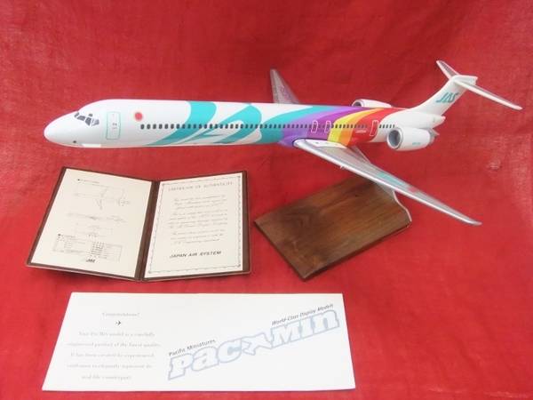 【超安い】 1/100スケール 1号機 黒澤塗装 JA8064 MD-90 飛行機模型 PACMIN 民間航空機