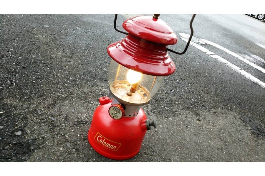 Coleman 200A ヴィンテージガソリンランタン 1957年4月製が買取入荷 