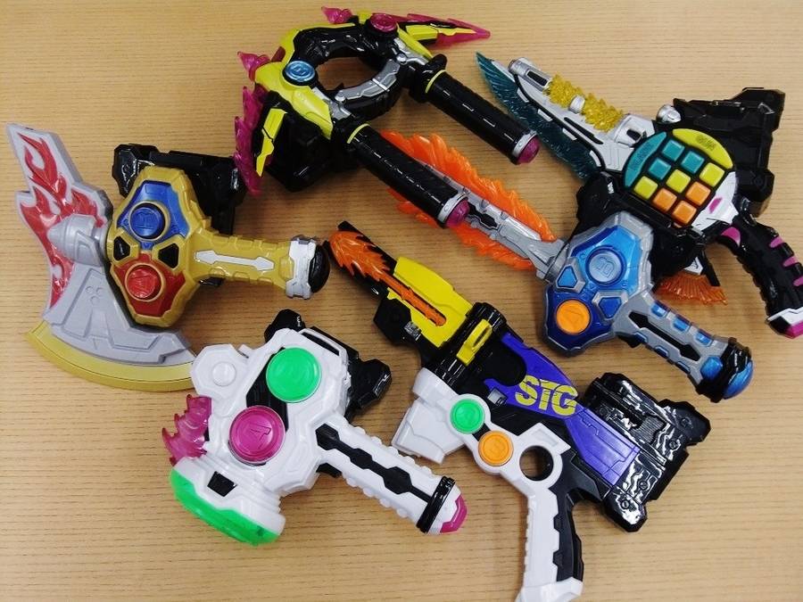 仮面ライダーエグゼイドの武器が大量入荷しました！【大和店】｜2017年