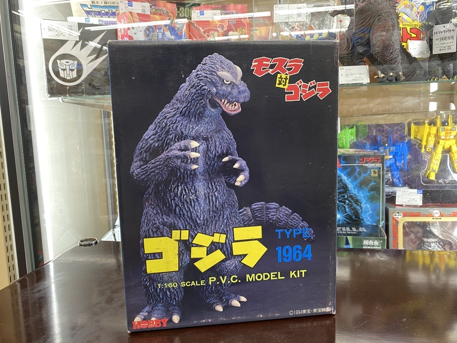スマホで購入】モスラ対ゴジラのゴジラ組立フィギュア買取入荷致しまし