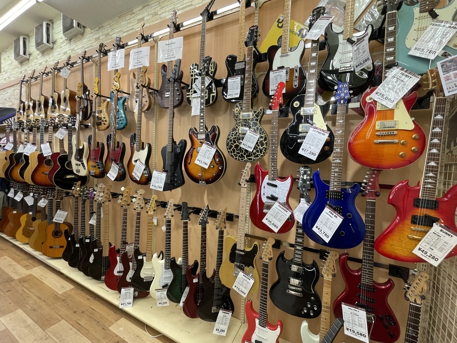 Squier by Fender(スクワイア) アヴリル・ラヴィーン