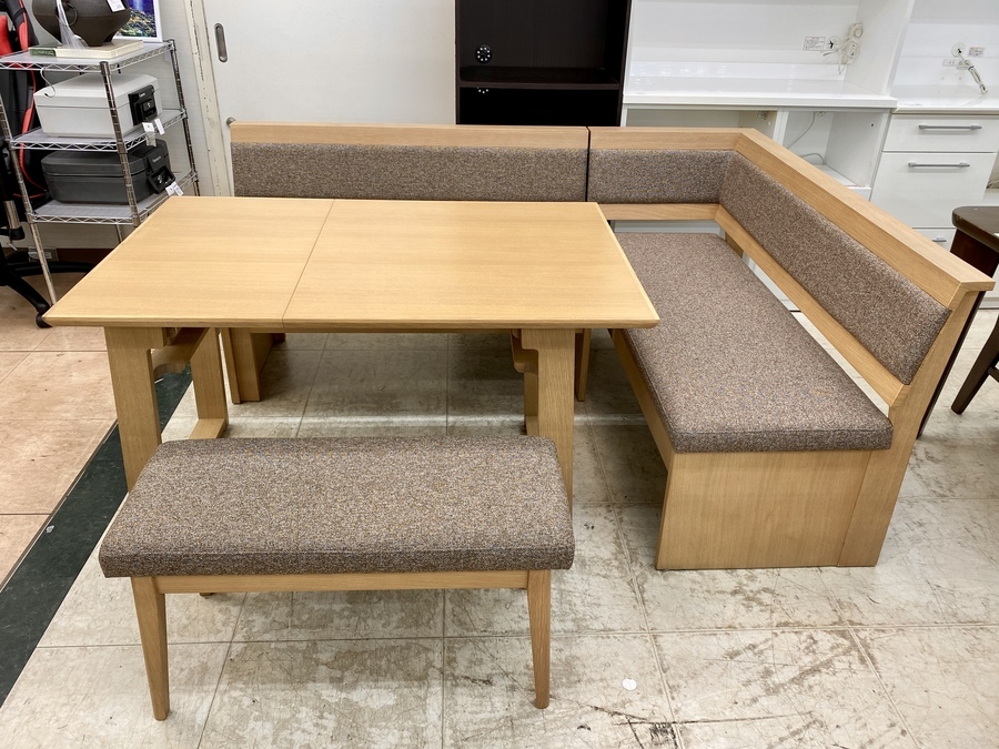 便利な伸長式！シギヤマ家具のリビングダイニングセット JUST が入荷