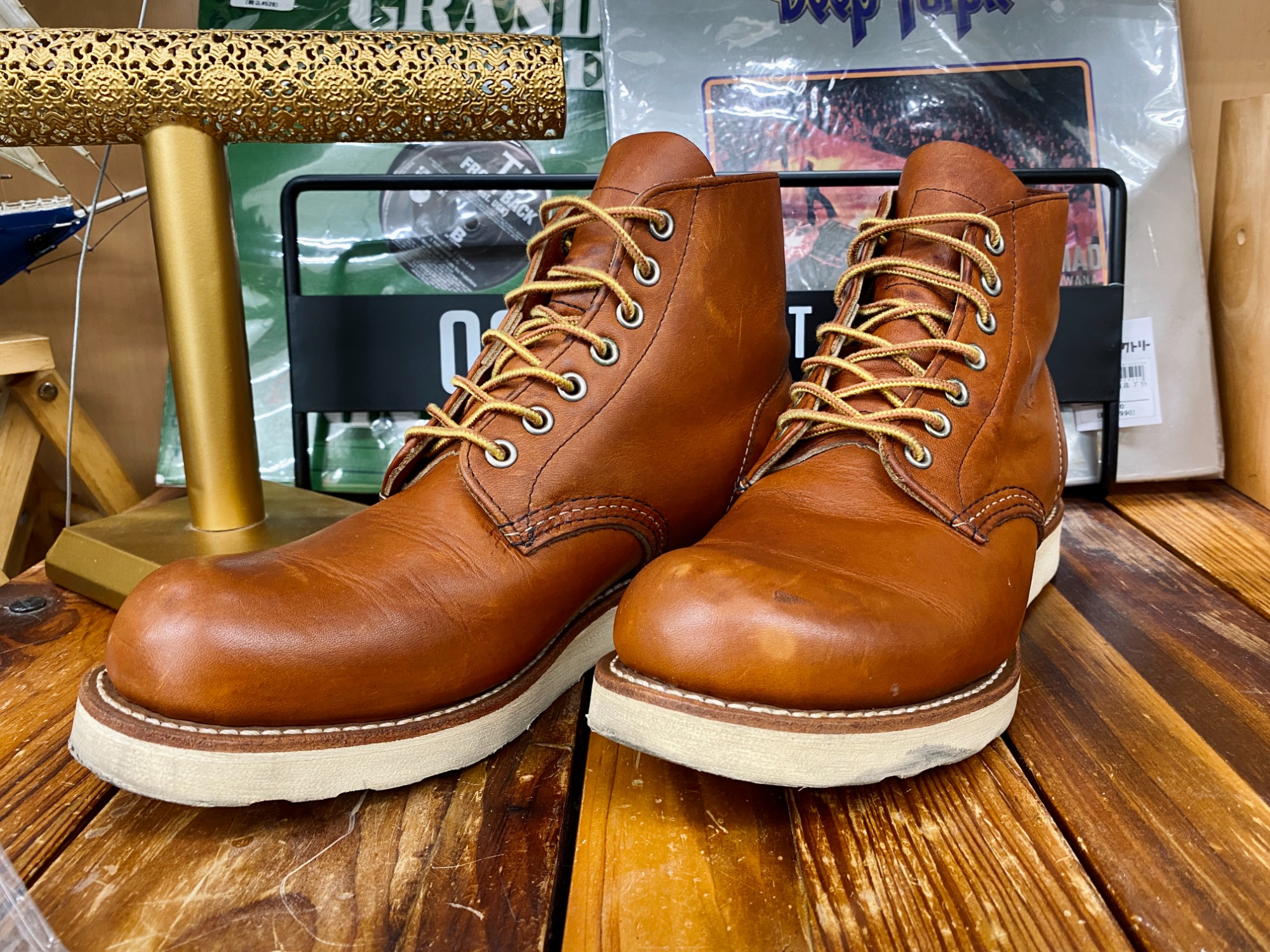 新しい季節 RED WING US9D プレーントゥクラシックラウンド 8166 靴